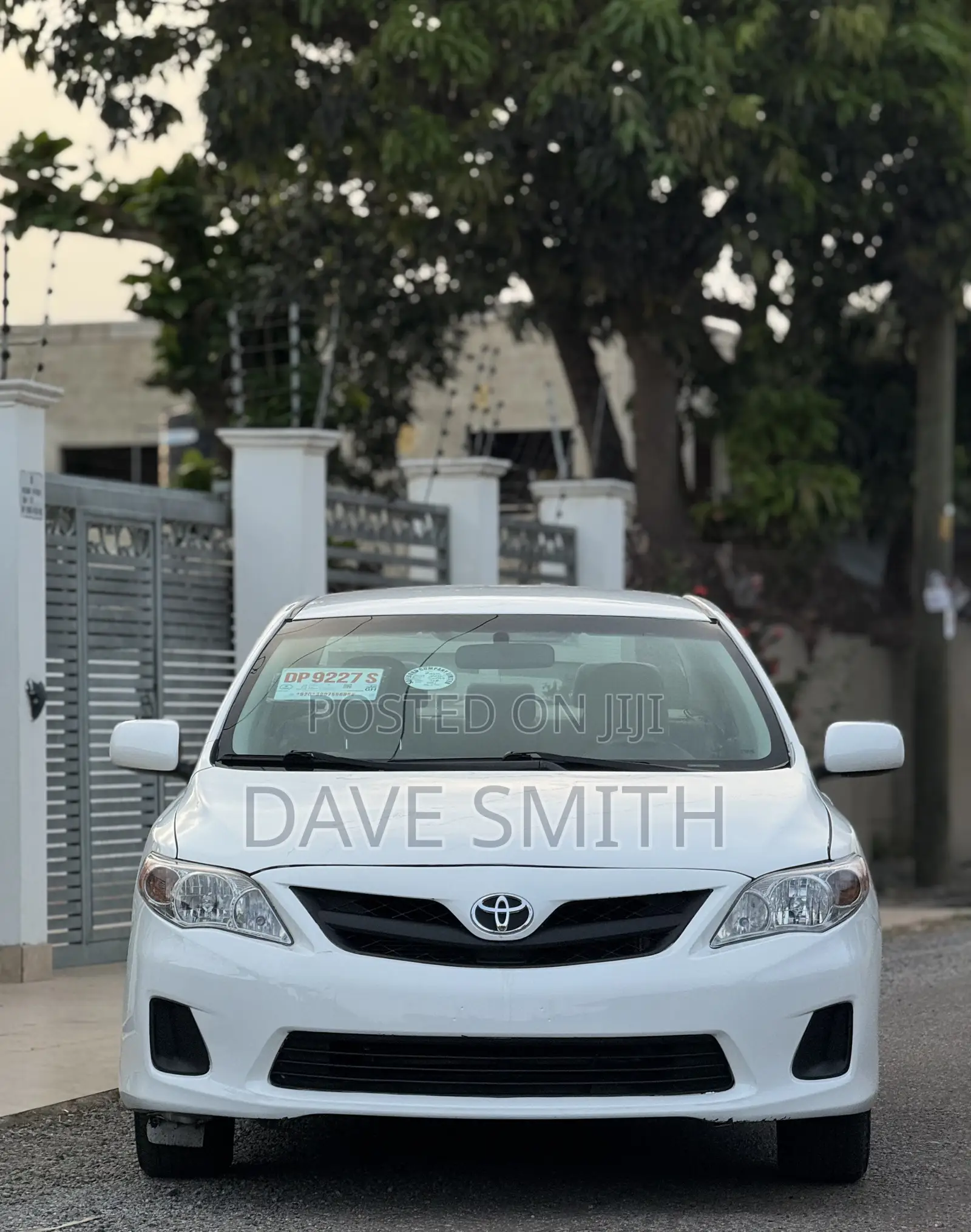Toyota Corolla LE 4dr Sedan (1.8L 4cyl 4A) 2011 White