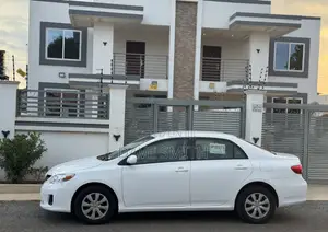 Toyota Corolla LE 4dr Sedan (1.8L 4cyl 4A) 2011 White