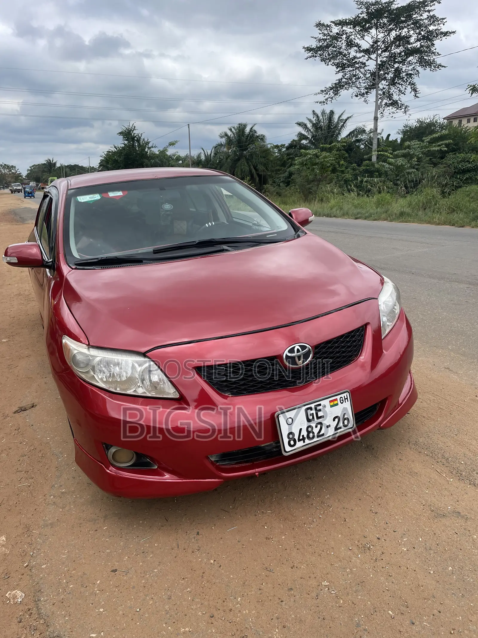 Toyota Corolla Base 4dr Sedan (1.8L 4cyl 5M) 2010 Red