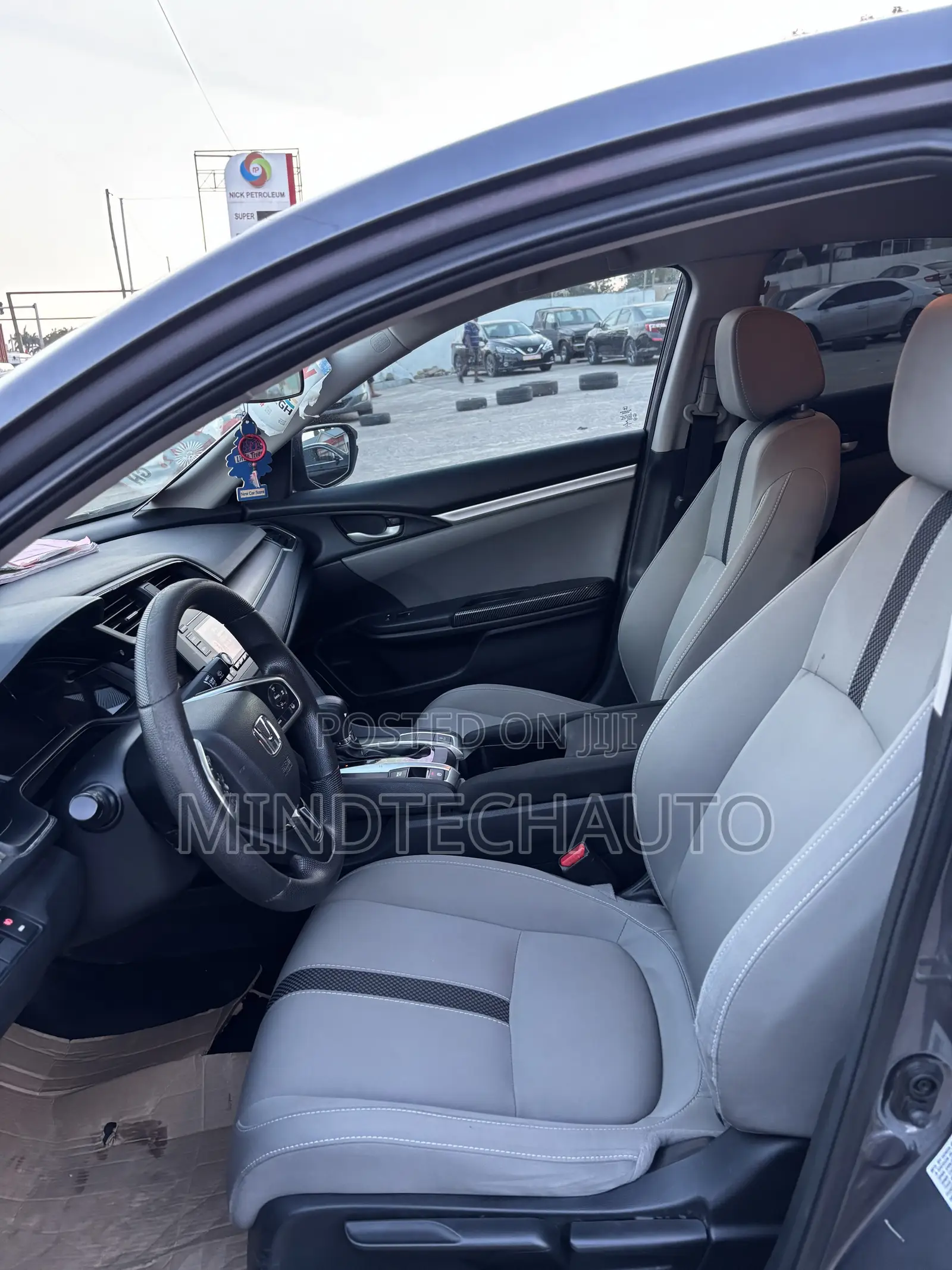 Honda Civic LX Coupe 2019 Gray