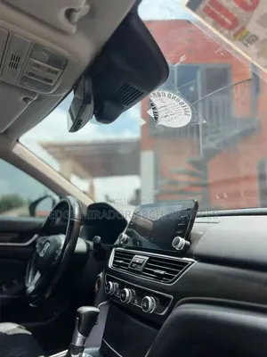 Honda Accord 2018 White