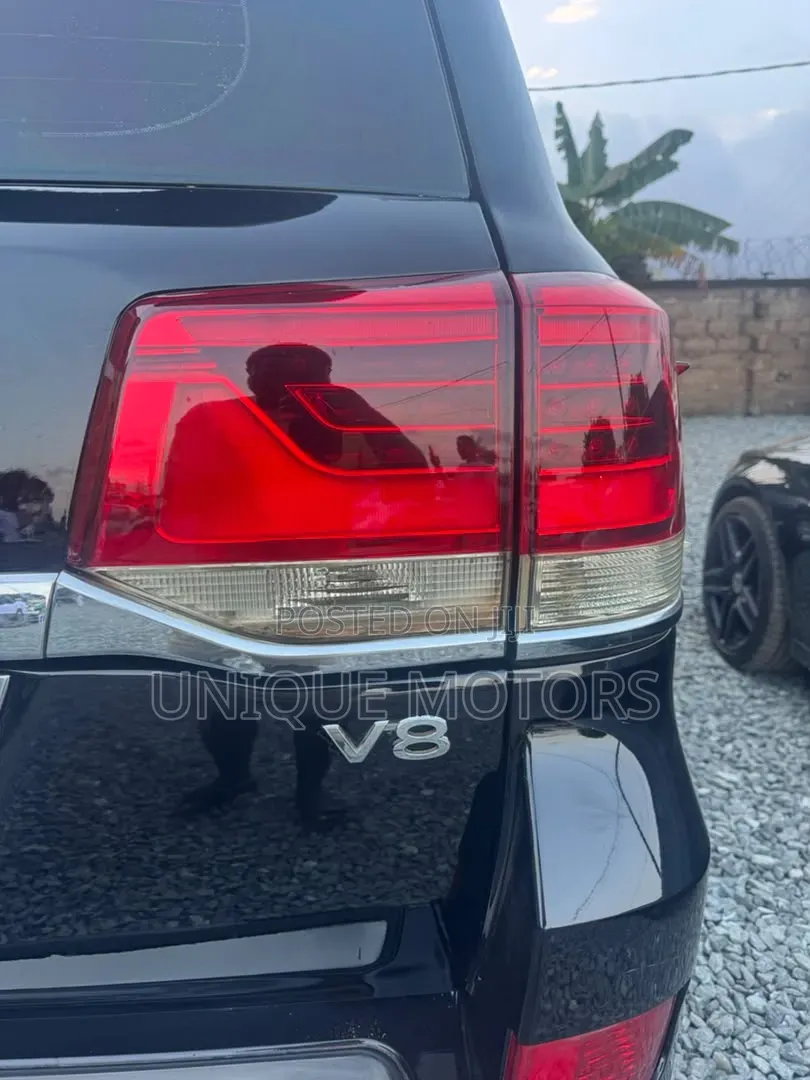 Toyota Land Cruiser 2015 Black