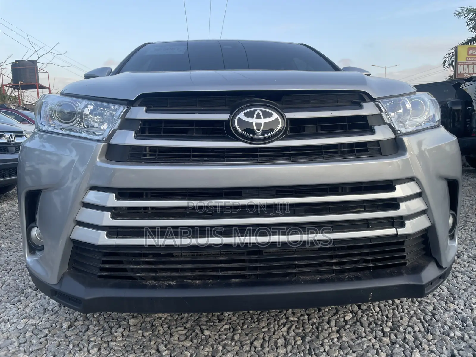 Toyota Highlander LE 2019 Silver