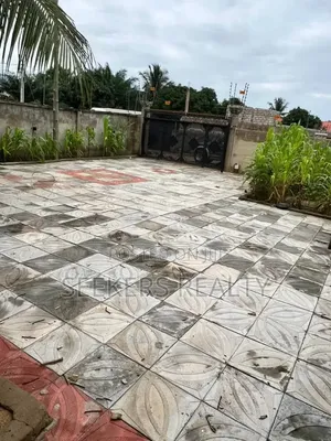 5bdrm House in Seekers Realty, Olebu for sale