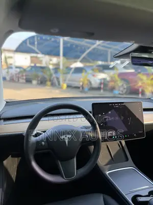 Tesla Model 3 Standard Range RWD 2023 Black