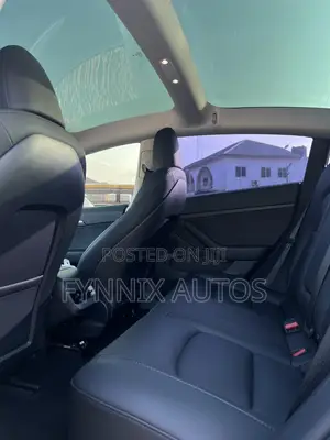 Tesla Model 3 Standard Range RWD 2023 Black