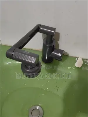 Kitchen / Bathroom Faucet