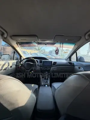 Honda Civic LX 4dr Sedan (1.8L 4cyl CVT) 2014 White