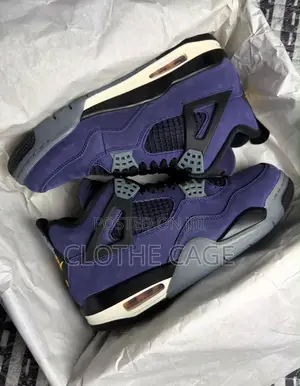 Nike Air Jordan 4 Retro