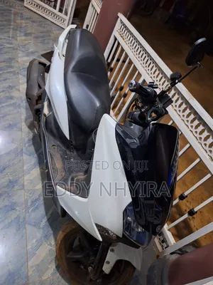 Yamaha Majesty 2010 Black