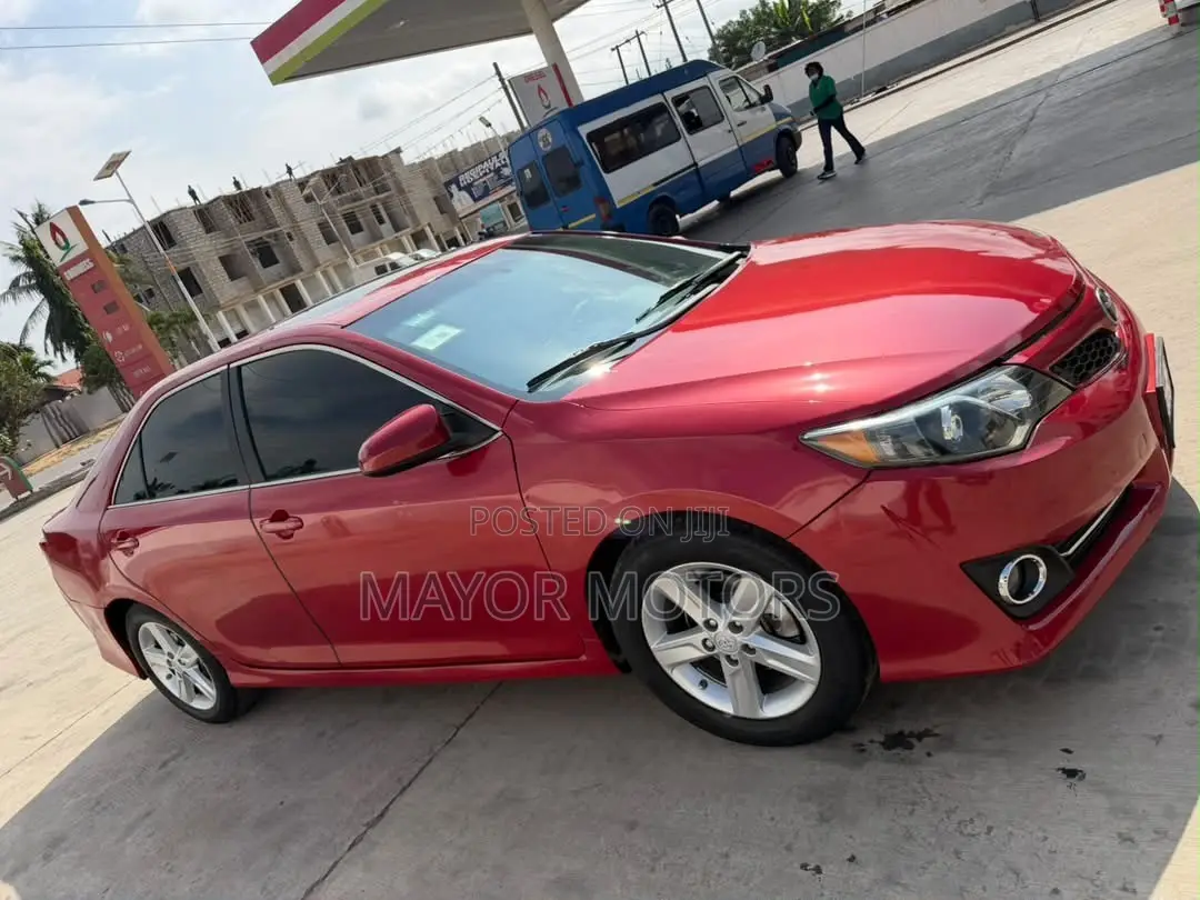 Toyota Camry SE Sport 4dr Sedan (2.5L 4cyl 6A) 2014 Red