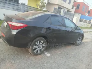 Toyota Corolla 2015 Black