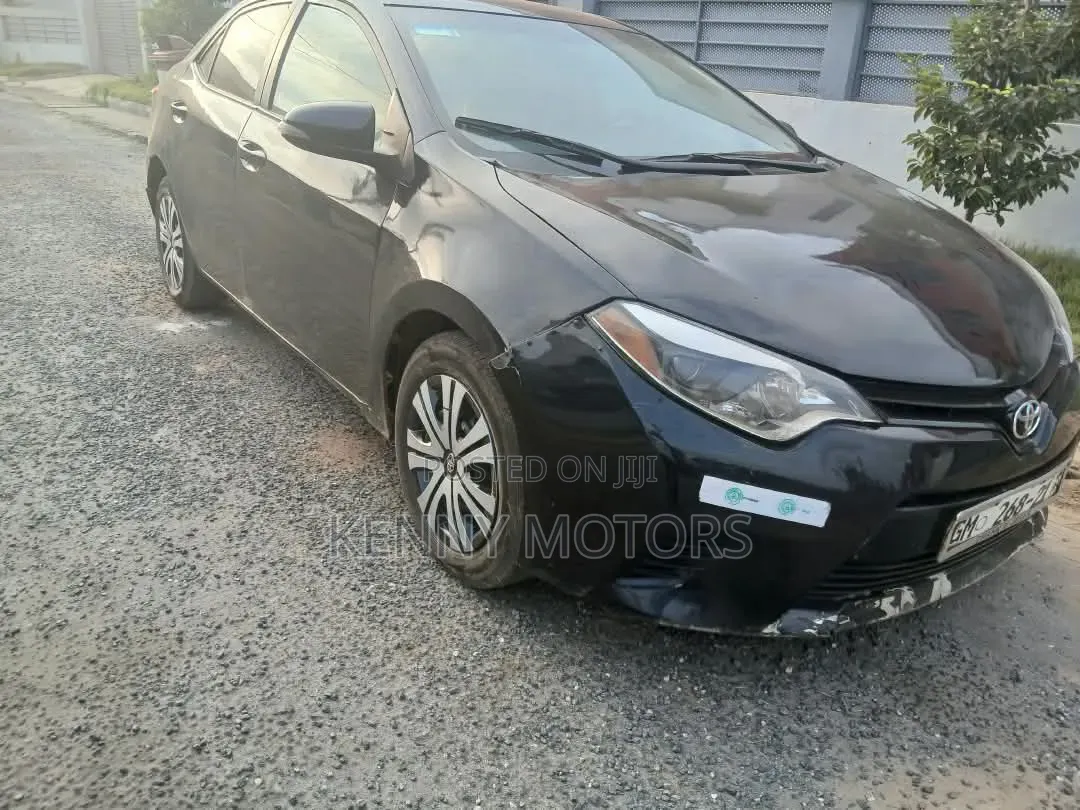 Toyota Corolla 2015 Black