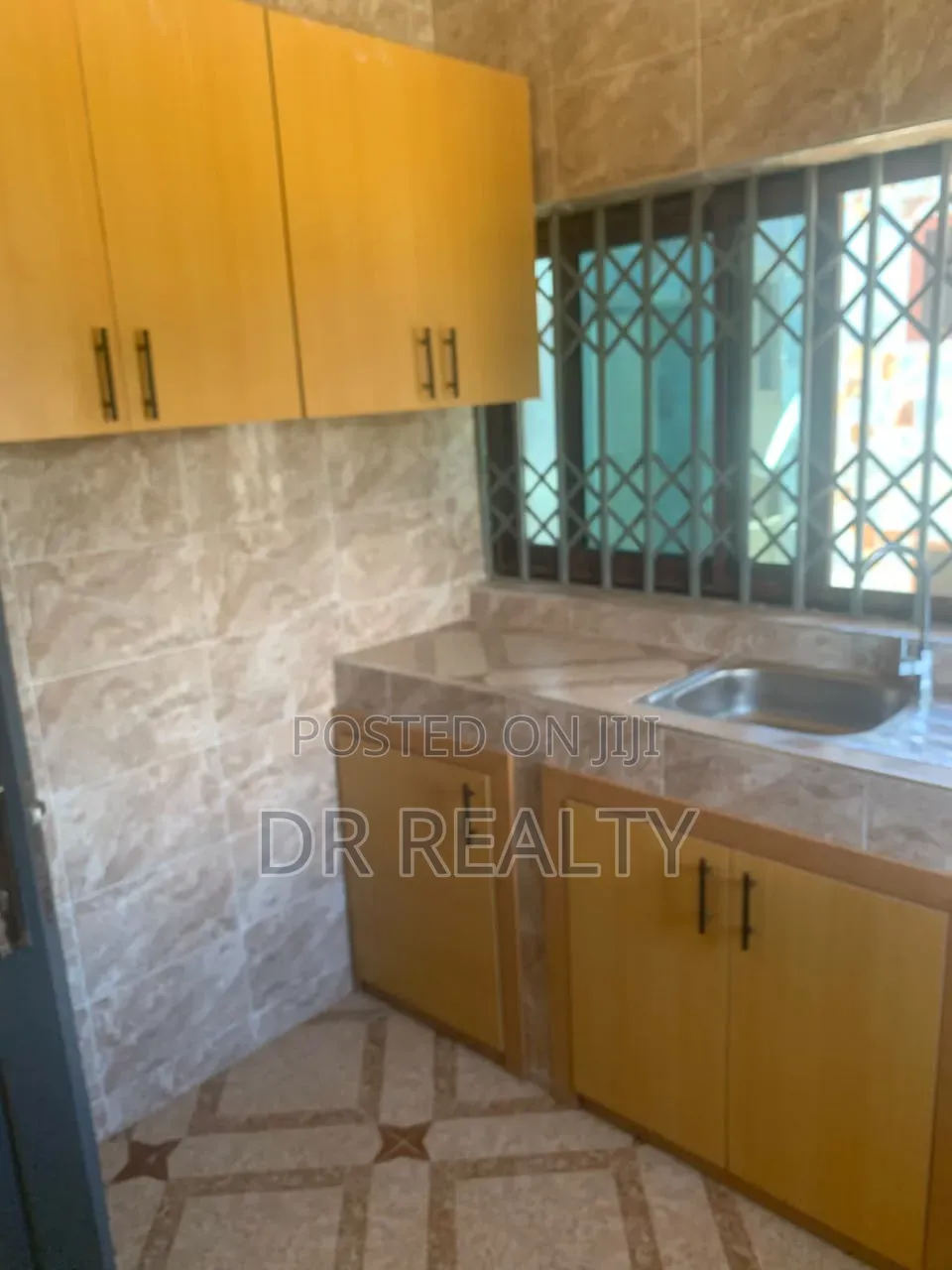 2bdrm Apartment in Sakumono for rent