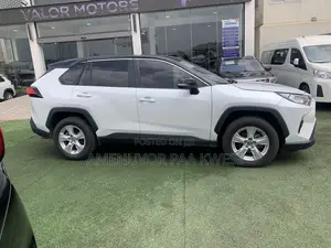 New Toyota RAV4 2025 White