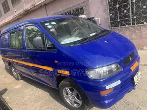 Mitsubishi L300 2002 Blue