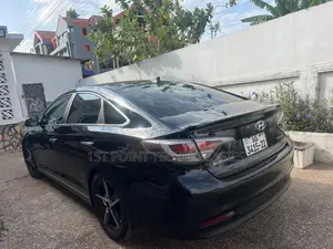 Hyundai Sonata SE 2016 Black