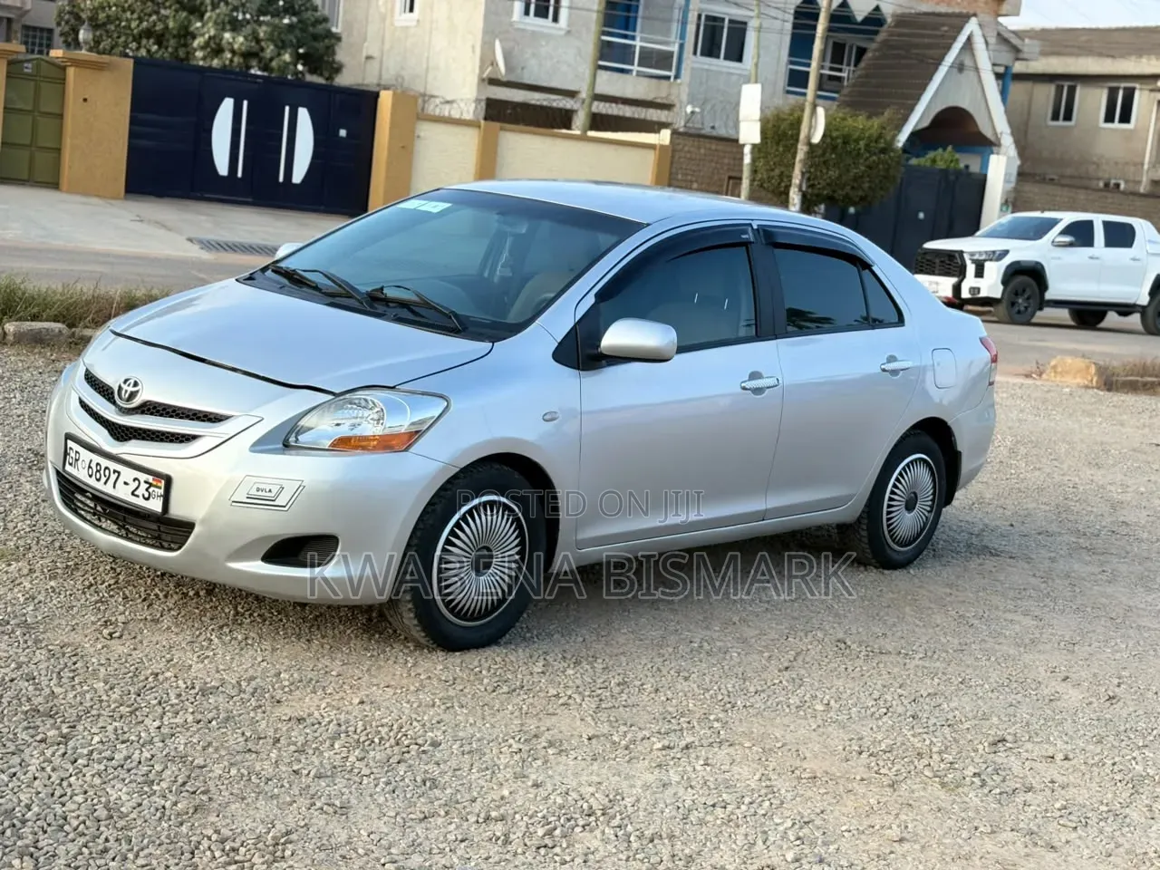 Toyota Belta 2010 Silver
