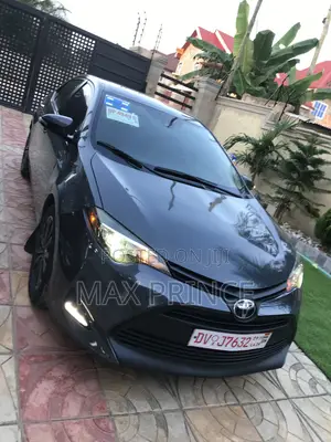 Toyota Corolla LE Eco (1.8L 4cyl 2A) 2019 Gray