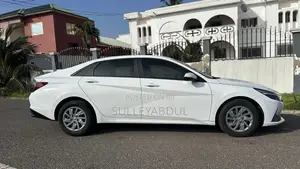 Hyundai Elantra 2021 White