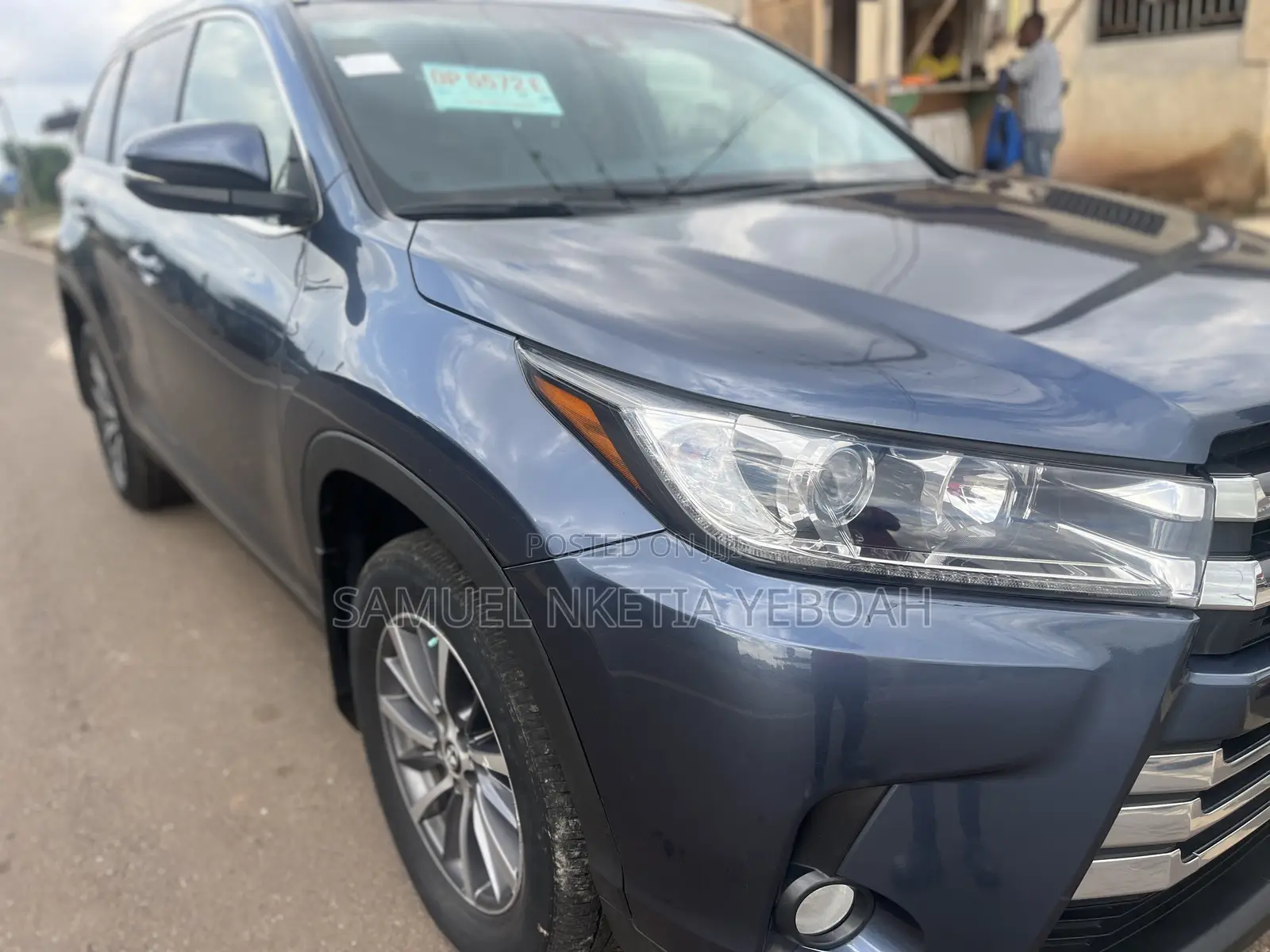 Toyota Highlander XLE 2019 Blue