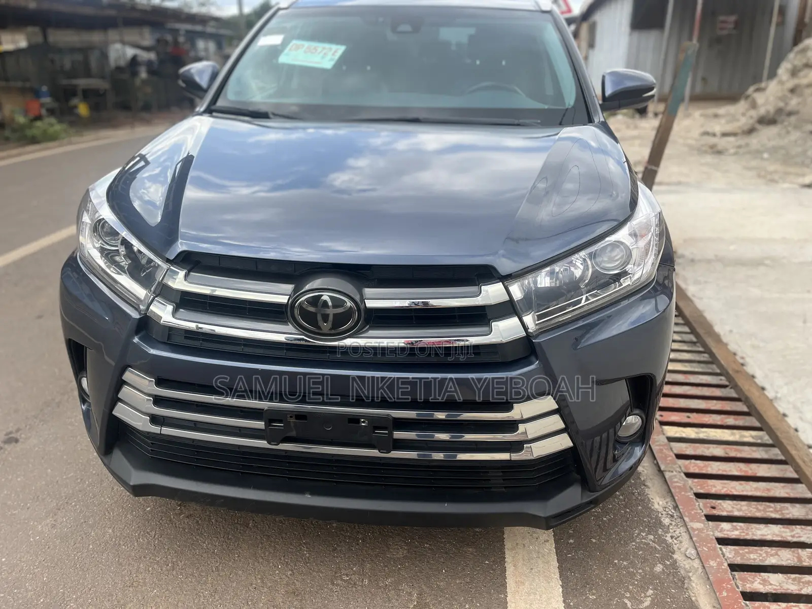Toyota Highlander XLE 2019 Blue