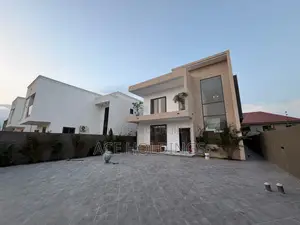 4bdrm Mansion in Nmai Dzorn, School Junction for sale