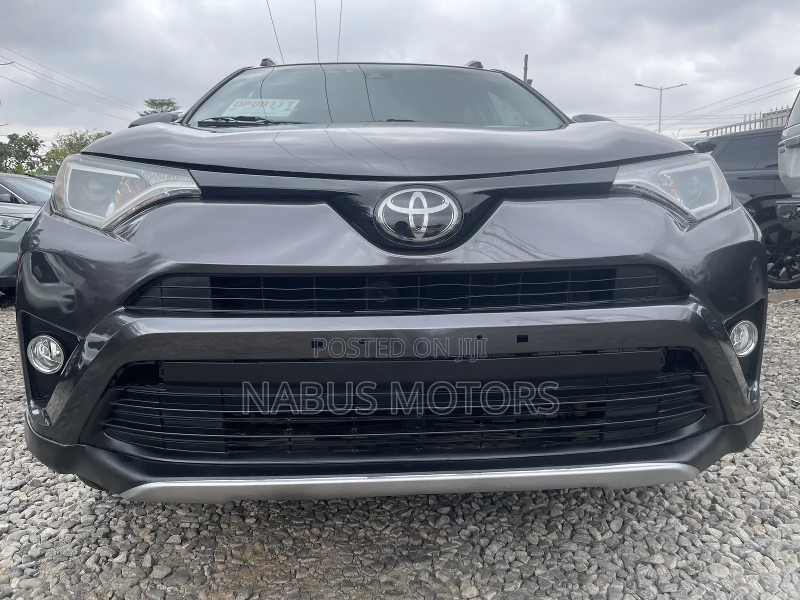 Toyota RAV4 XLE 4dr SUV AWD (2.5L 4cyl 6A) 2018 Gray