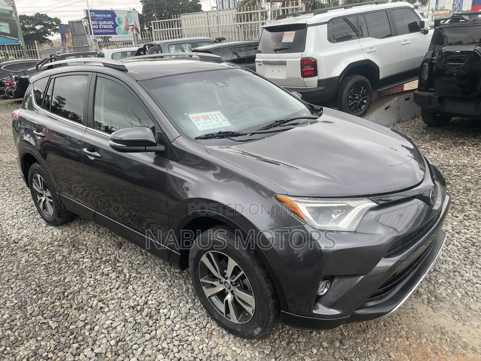 Toyota RAV4 XLE 4dr SUV AWD (2.5L 4cyl 6A) 2018 Gray