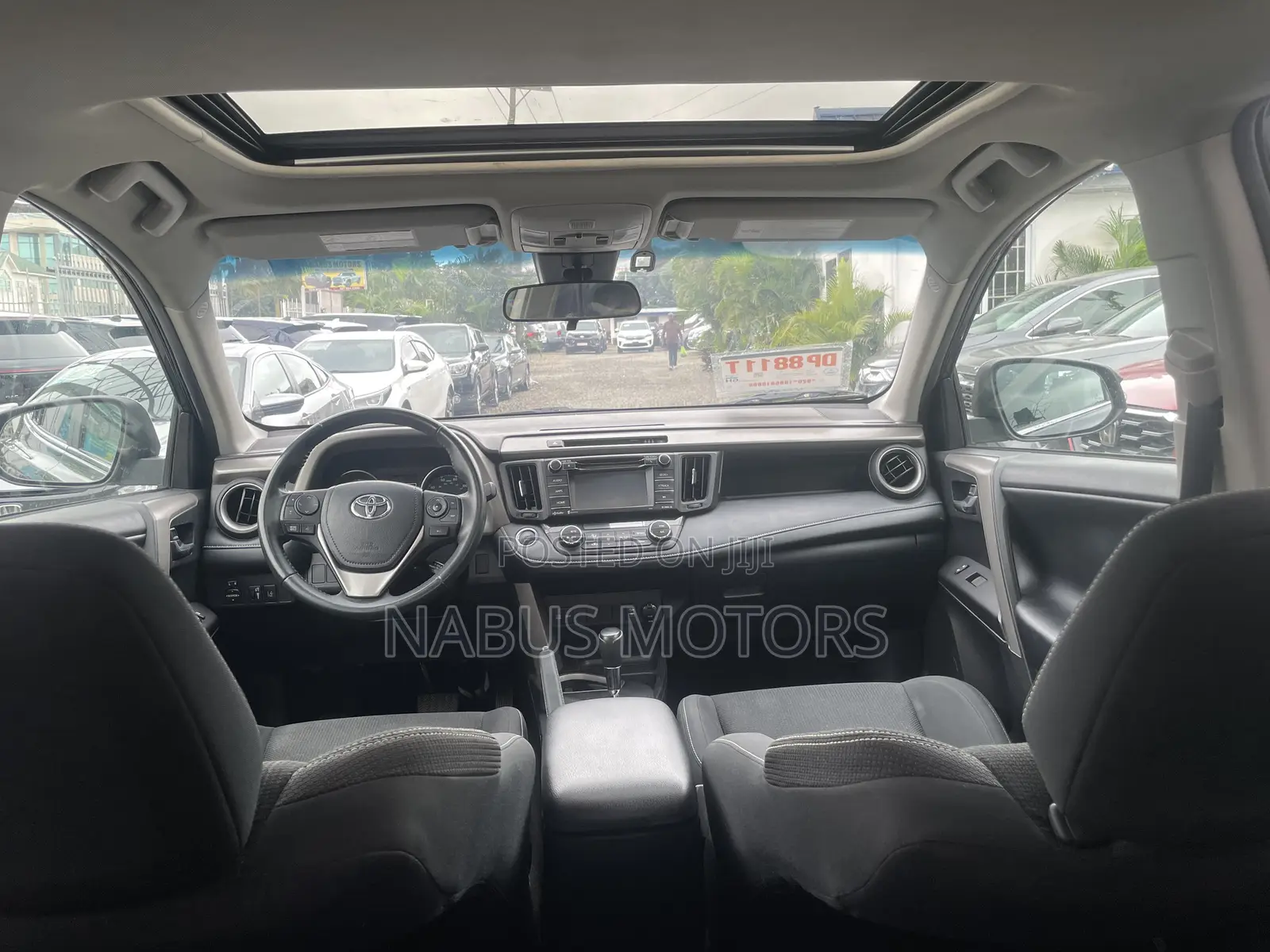 Toyota RAV4 XLE 4dr SUV AWD (2.5L 4cyl 6A) 2018 Gray