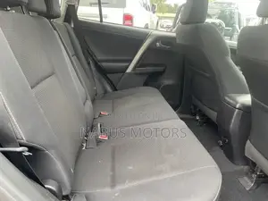 Toyota RAV4 XLE 4dr SUV AWD (2.5L 4cyl 6A) 2018 Gray