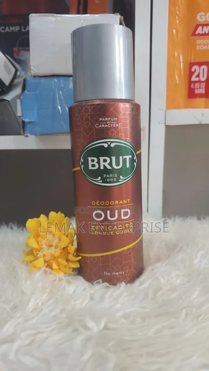 Brut Oud Deodorant Body Spray (200ml)