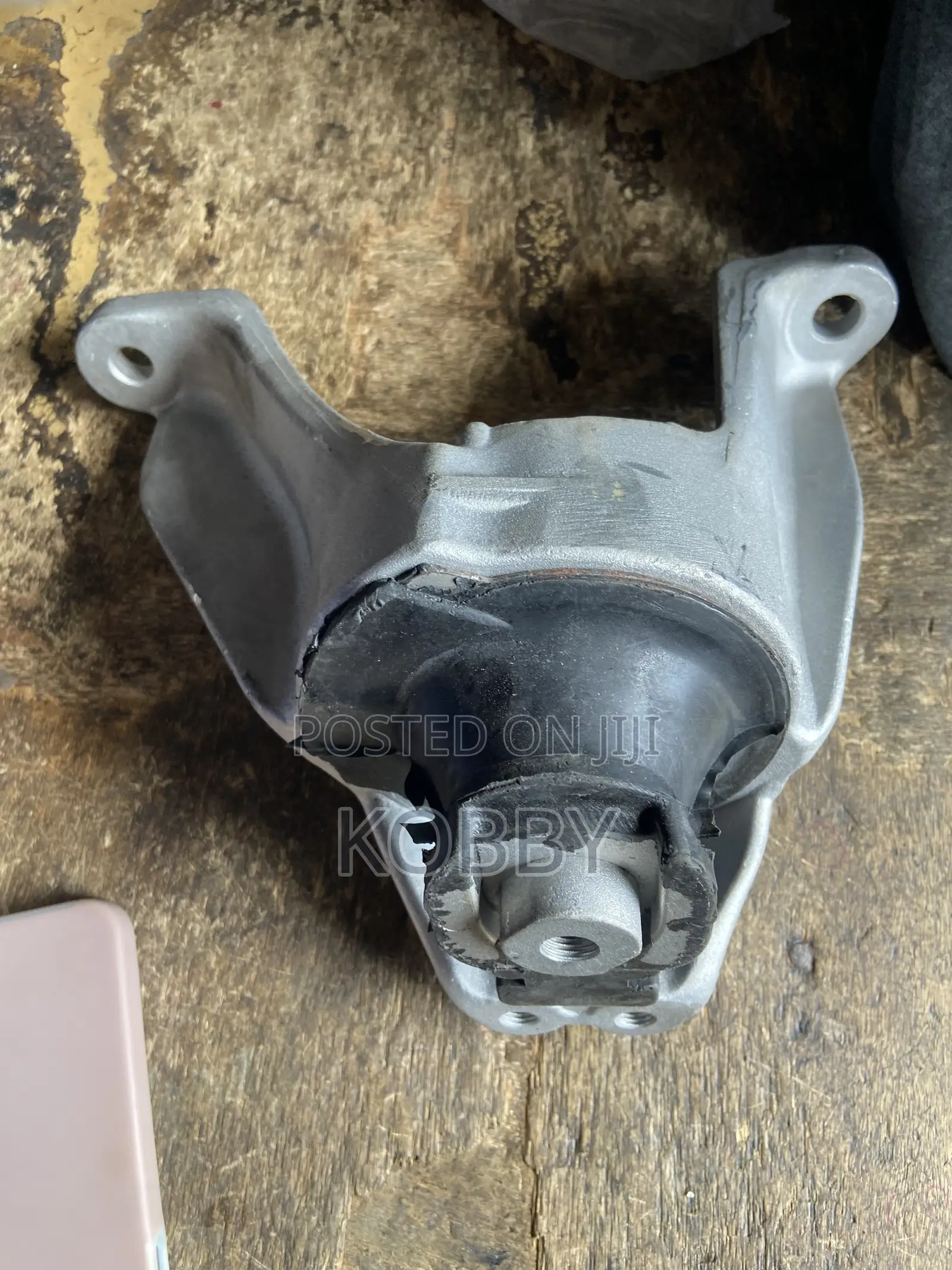 CR-V /CRV 2017-2018,2019,2020,2022 Front Engine Mount / Engine Seat