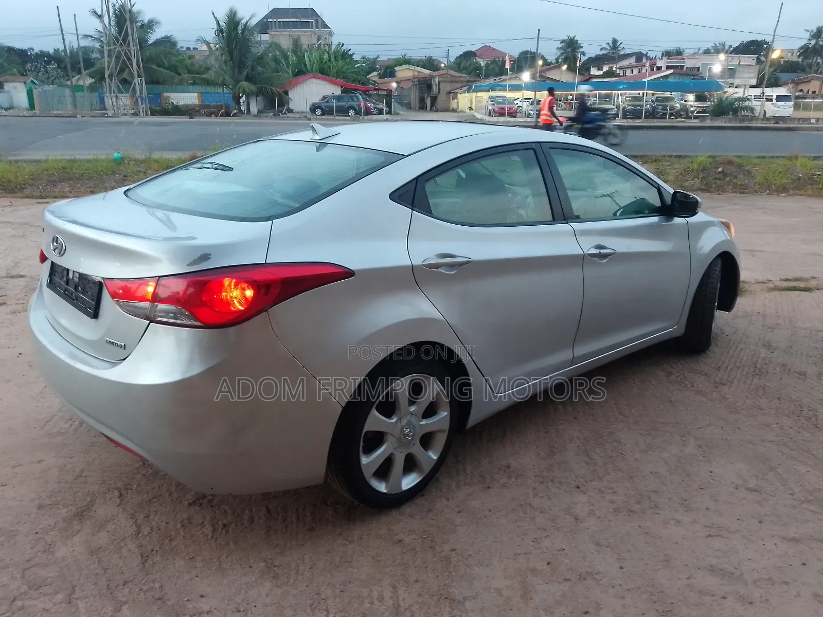 Hyundai Elantra 2013 Silver