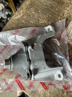 Accord 2017-2018,2019,2020,2022 Front Engine Mount / Engine Seat