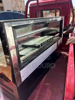 Commercial Display Refrigerator / Showcase – For Sale