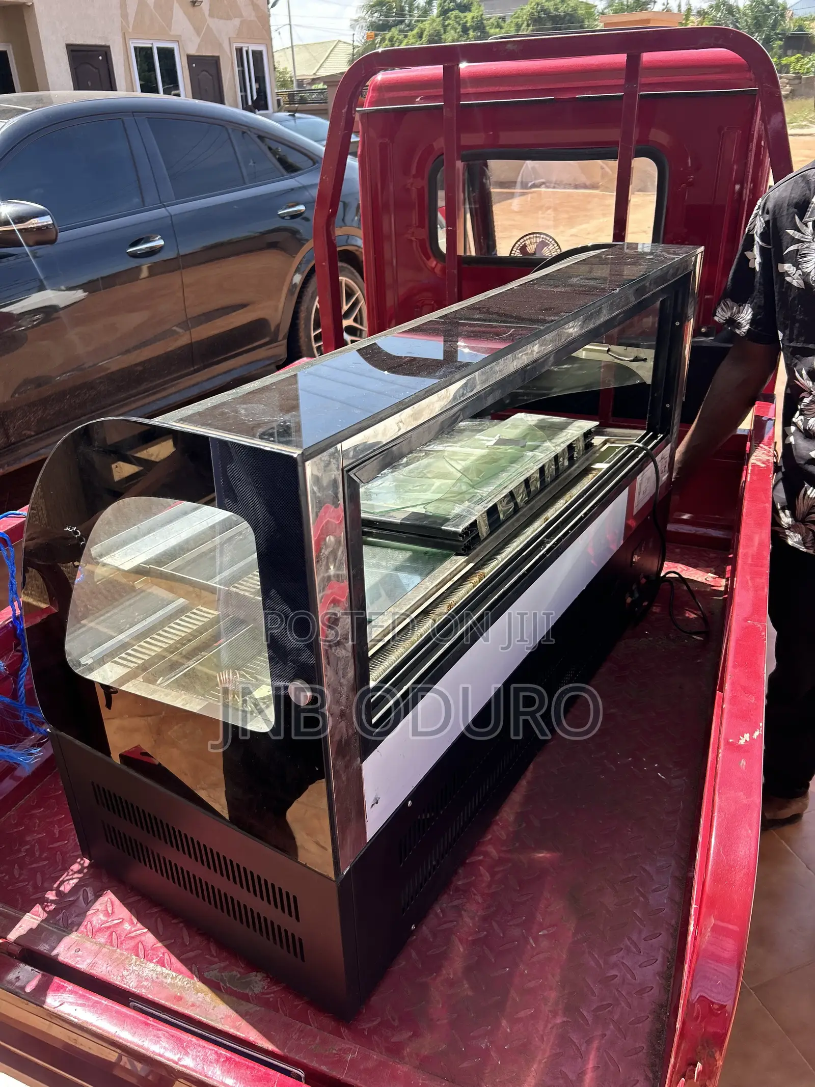 Commercial Display Refrigerator / Showcase – For Sale