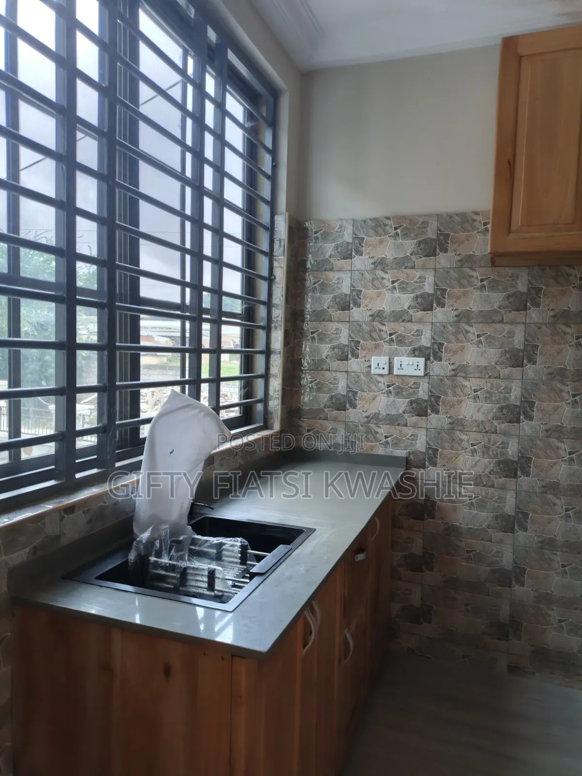 2bdrm Apartment in Santasi, Kumasi Metropolitan for rent