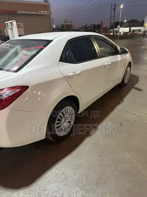 Toyota Corolla 2015 White