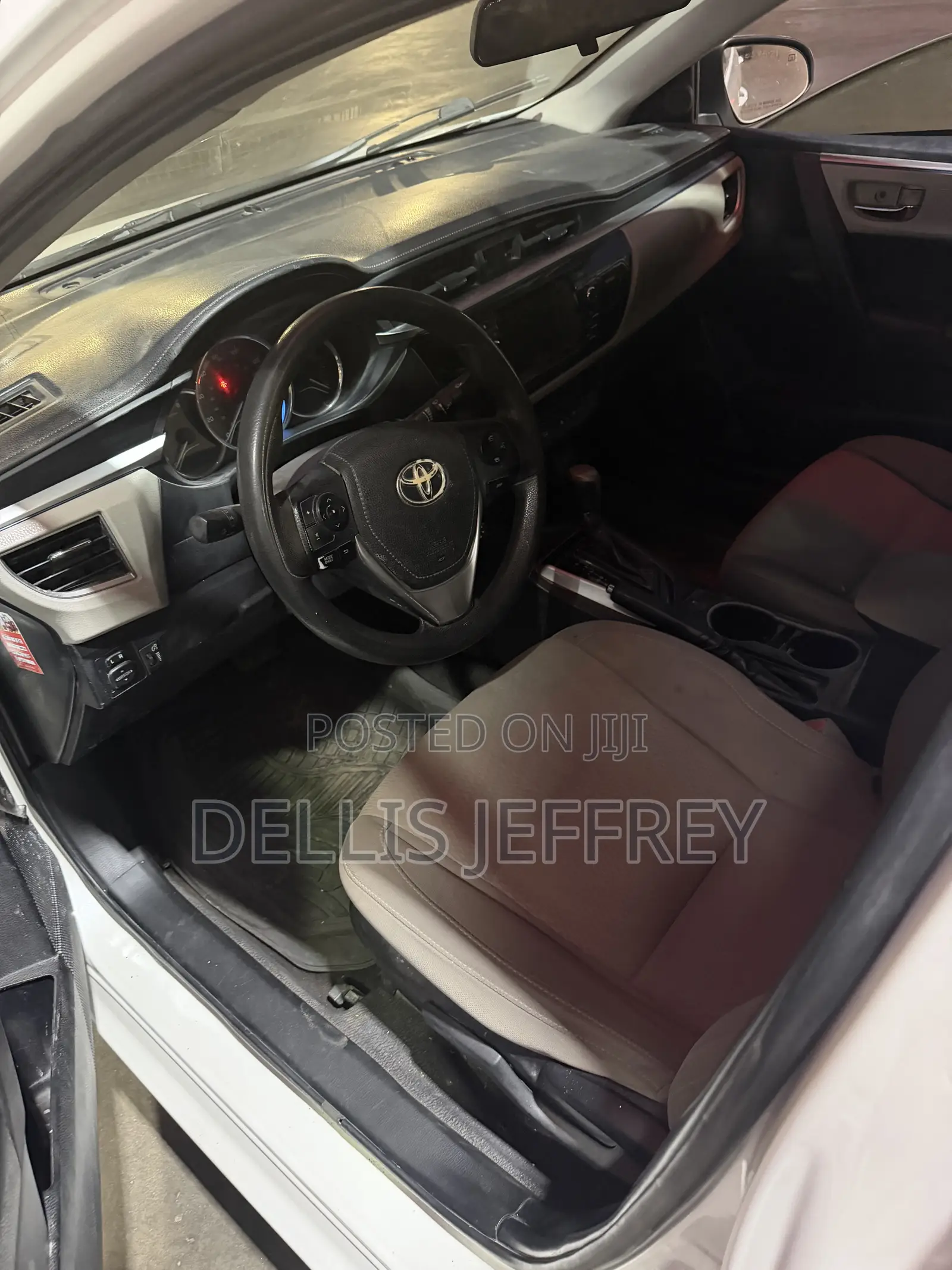 Toyota Corolla 2015 White