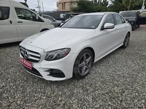 Mercedes-Benz E300 4Matic AWD Sedan (2.0L 4cyl 9A) 2017 White
