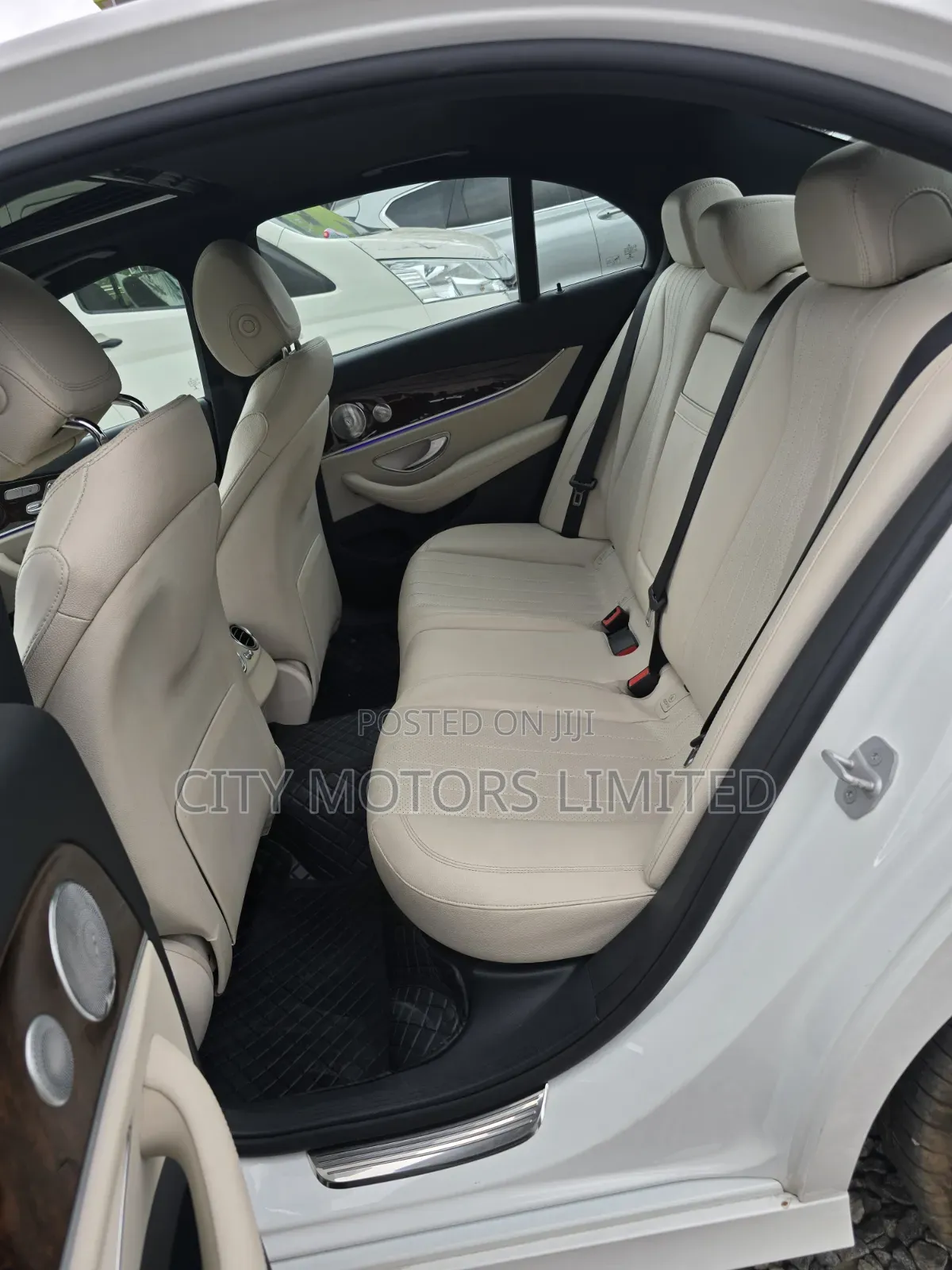 Mercedes-Benz E300 4Matic AWD Sedan (2.0L 4cyl 9A) 2017 White