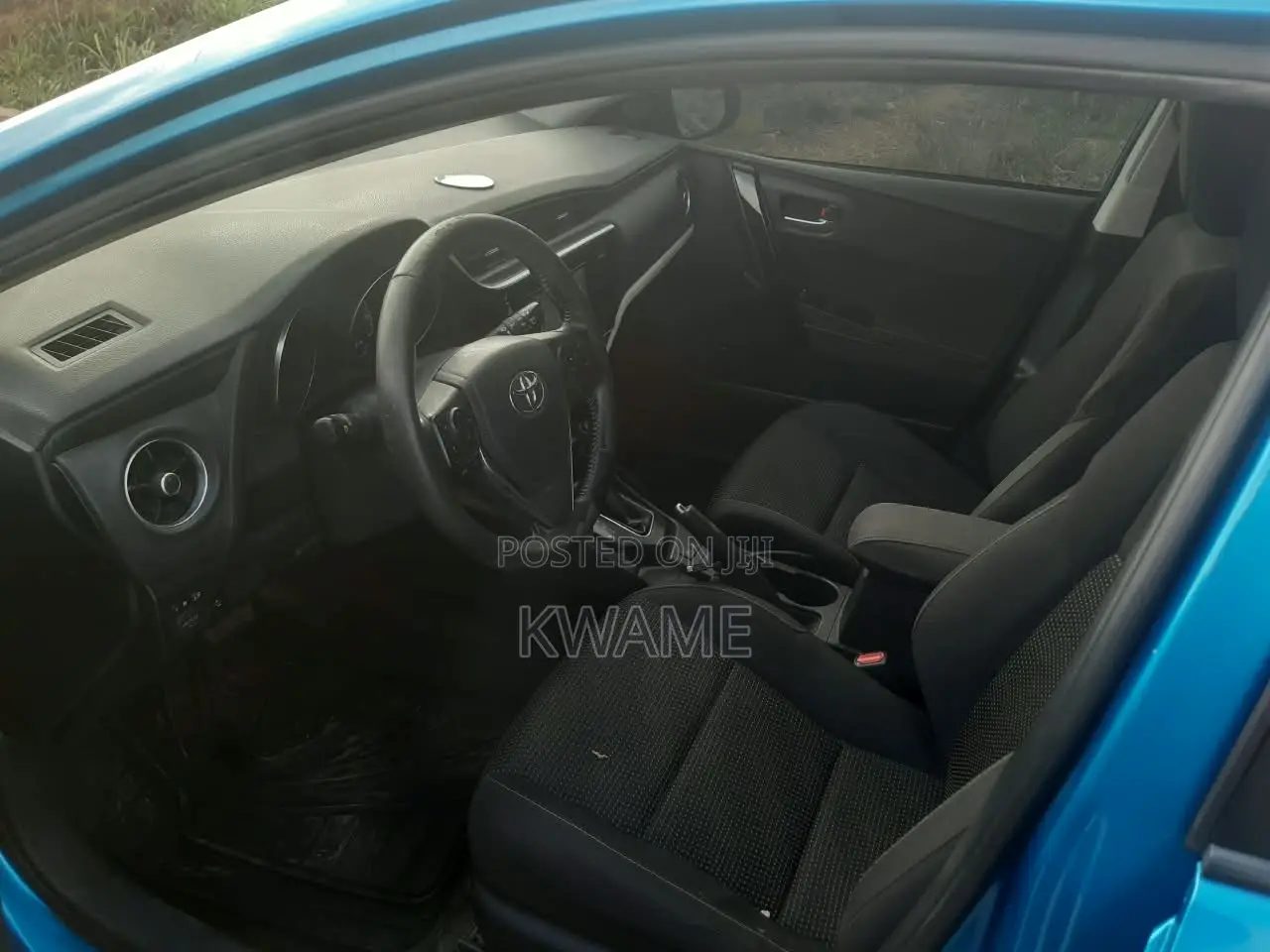 Toyota Corolla 2017 Blue