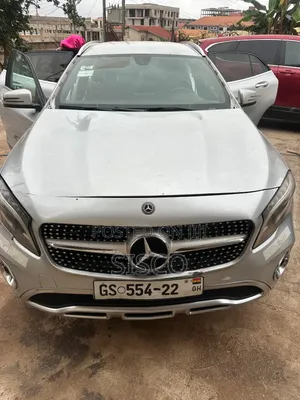 Mercedes-Benz CLA-Class 2015 Silver