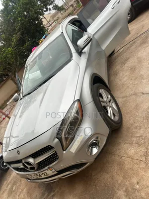 Mercedes-Benz CLA-Class 2015 Silver