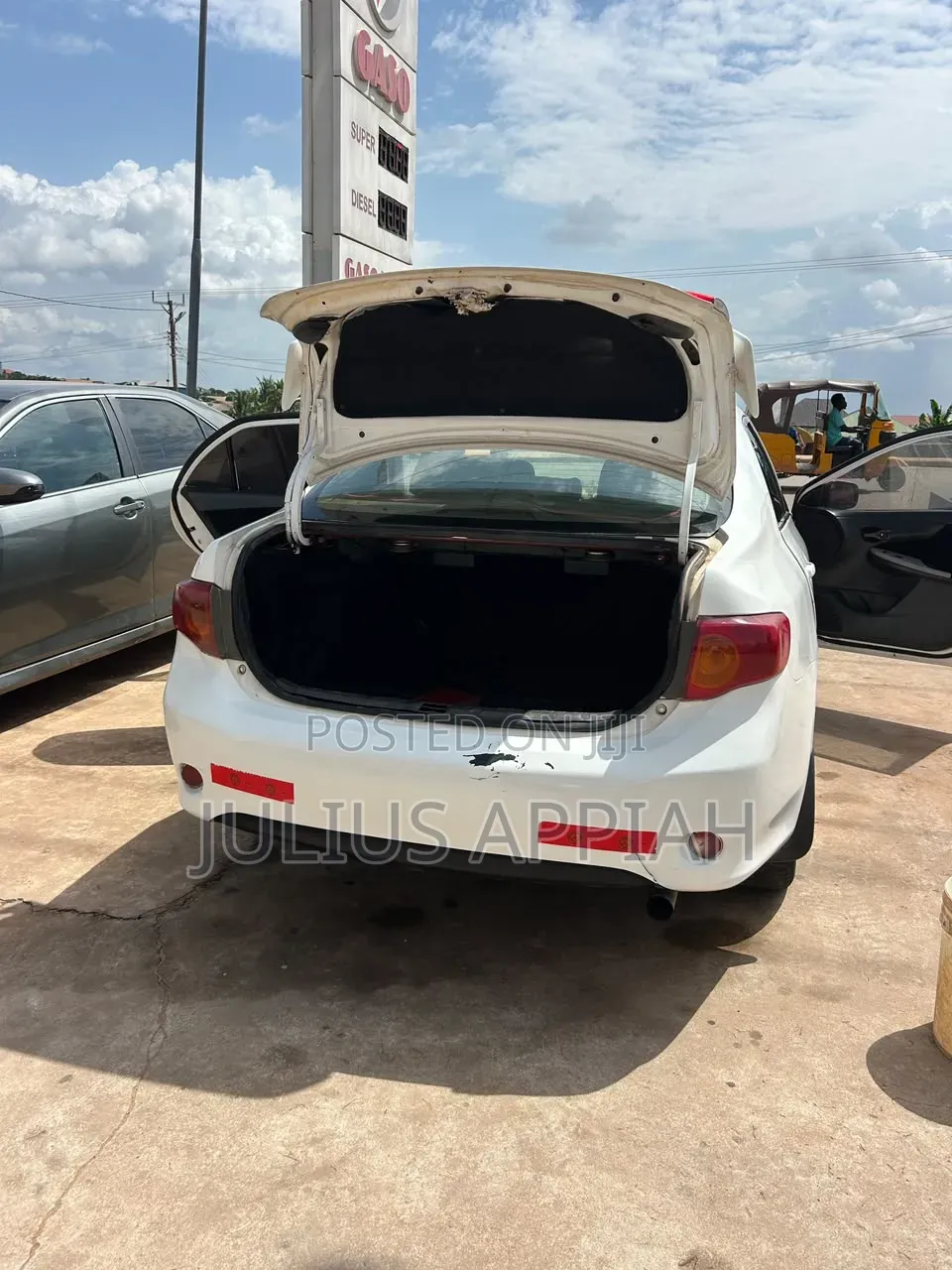 Toyota Corolla S 4dr Sedan (1.8L 4cyl 4A) 2010 White