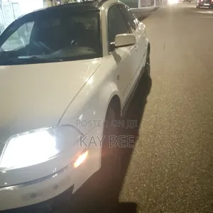 Volkswagen Passat 2003 White