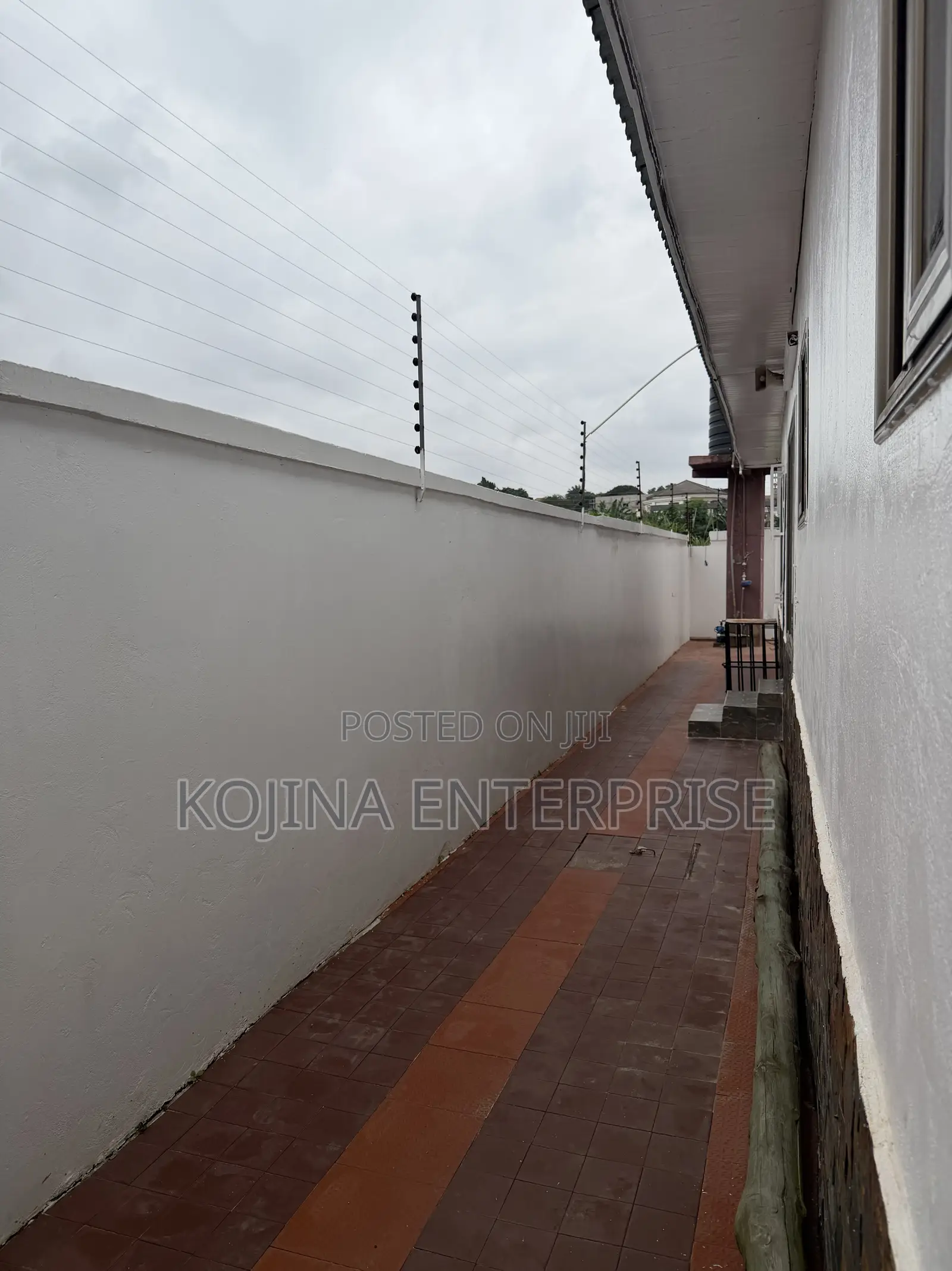 3bdrm House in Paraku Estate, Kumasi Metropolitan for rent
