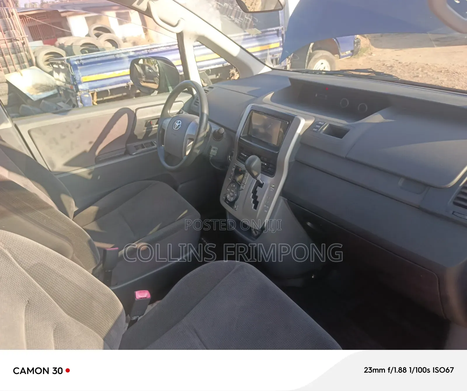 Toyota Voxy 2009 Brown