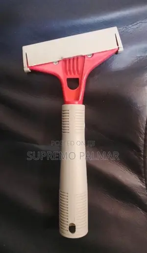 4" Glass Window Scraper – Steel Blade With Ergonomic Plastic Handle